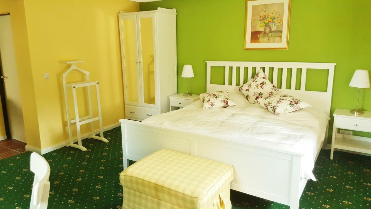 Kleeburg Hotell Euskirchen Eksteriør bilde