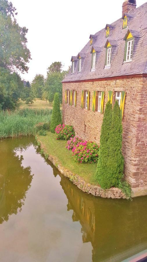 Kleeburg Hotell Euskirchen Eksteriør bilde