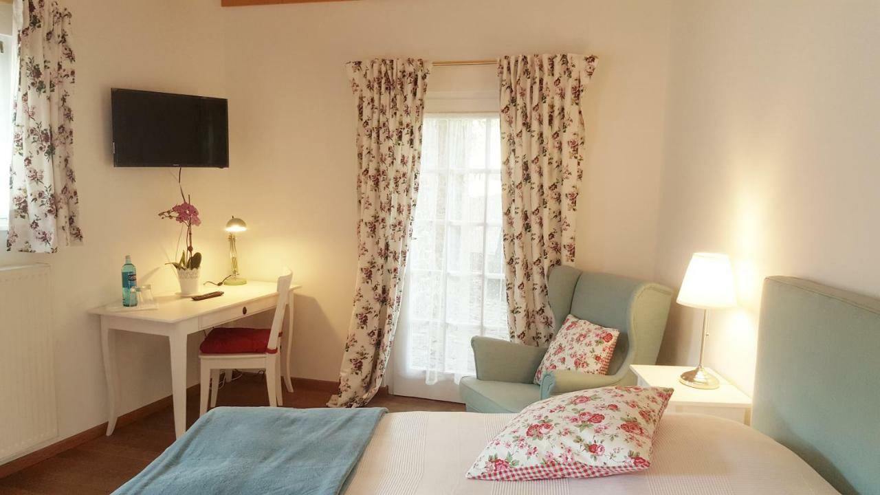 Kleeburg Hotell Euskirchen Eksteriør bilde